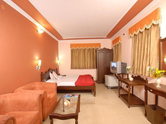 Hotel Aroma Bhimtal Exterior photo